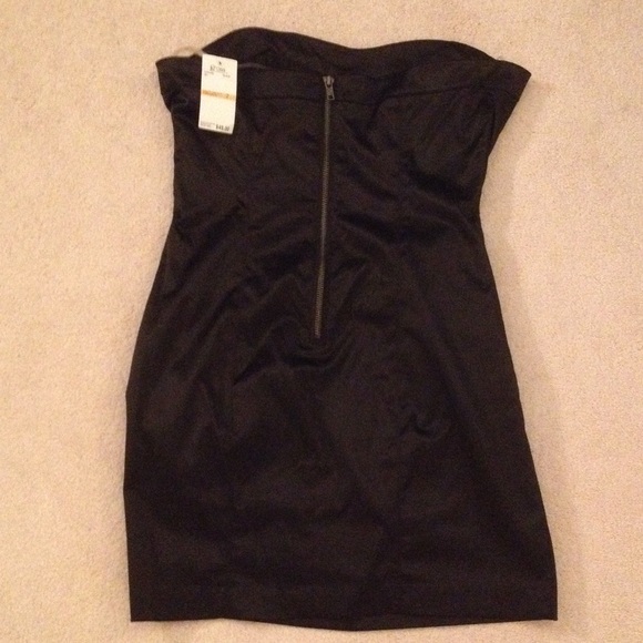 Nwt Grass Black strapless dress with studded pockets Size 7 - Picture 4 of 4
